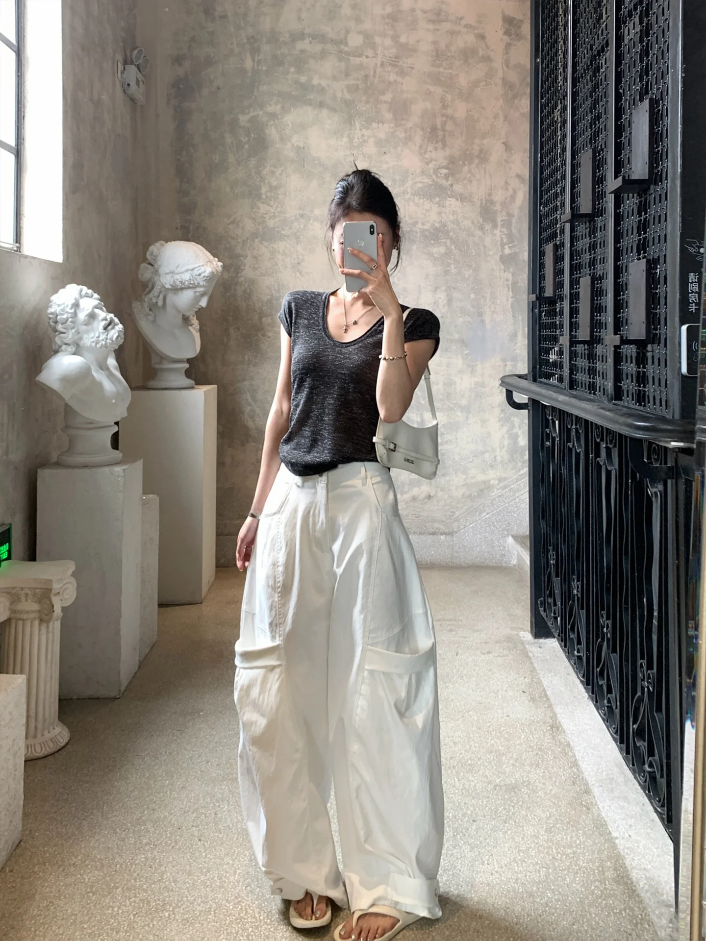 GV Big Brother Linen Wool Lightweight Short Sleeve Basic Clean Fit Women's T-shirt Versatile Design Spring 2026 round Neck view 5