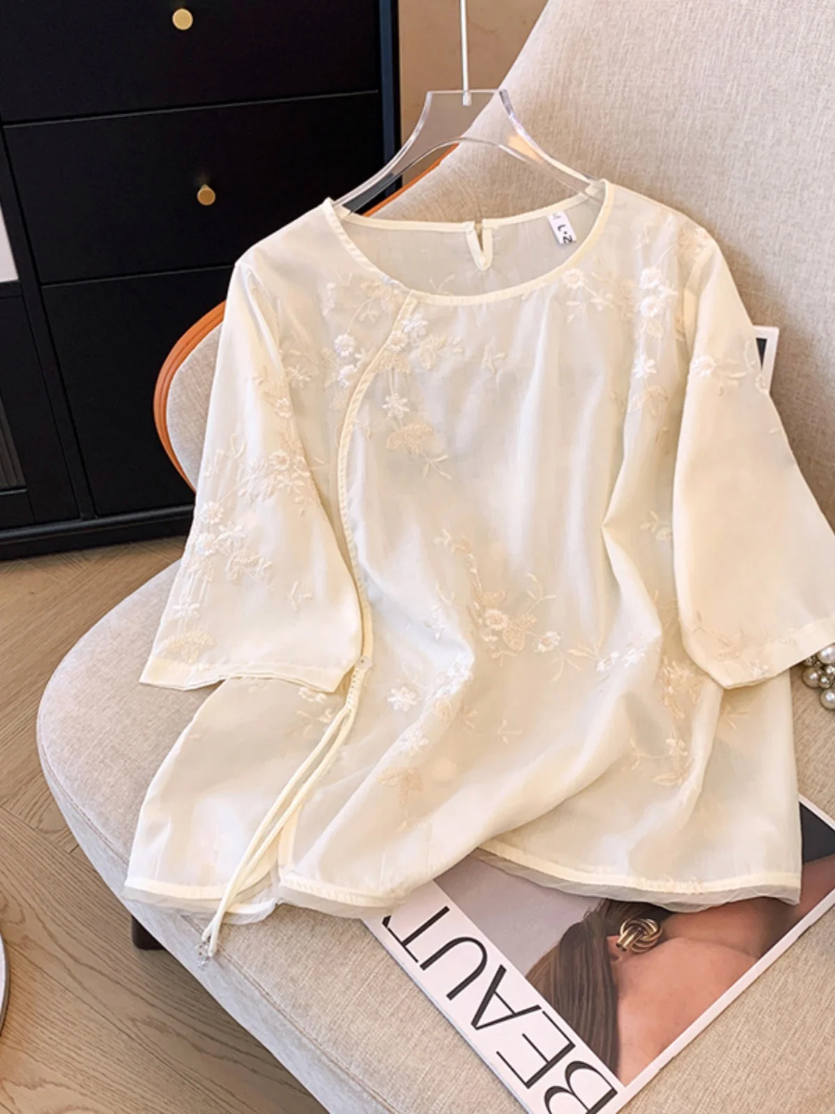 New Chinese Sle Women's Loose ort Sve Embroidered irt Summer Faionable Vintage Zen Heavy Embroidery T-irt Top