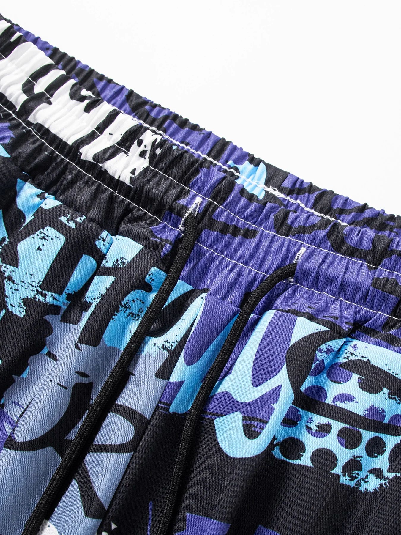 Men's Casual Sports Shorts, Summer Comfortable and Breathable Paired with Training Pants, Quick Drying lightweight and Soft High-End Beach Pants, Suitable for Fitness, Running, and Travel.