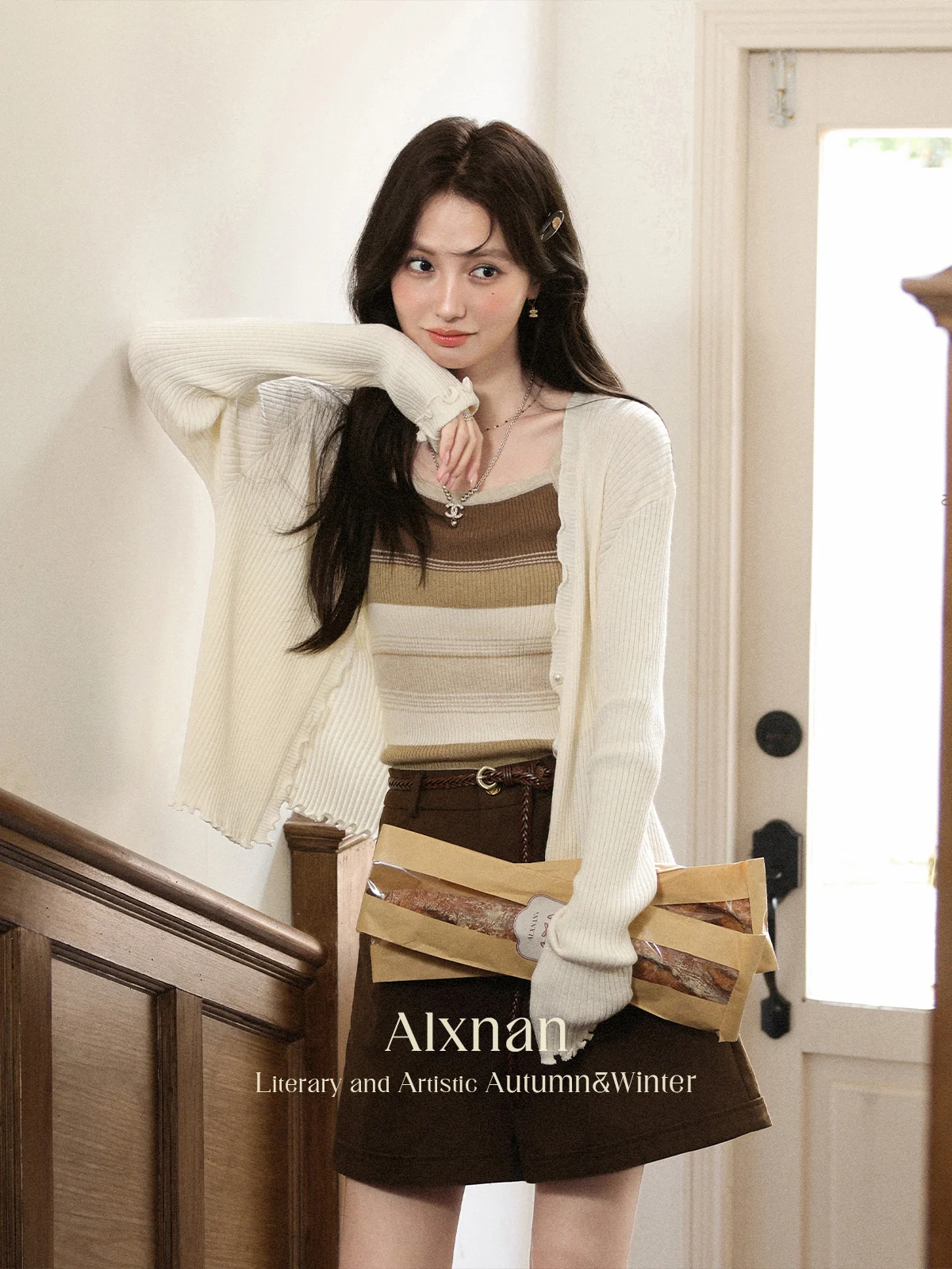 

ALXNAN Women's Knitted Cardigan 2025 Autumn Ruffled Cropped Sweaters Elegant Apricot Thin Casual Long Sleeve Tops Female L56755