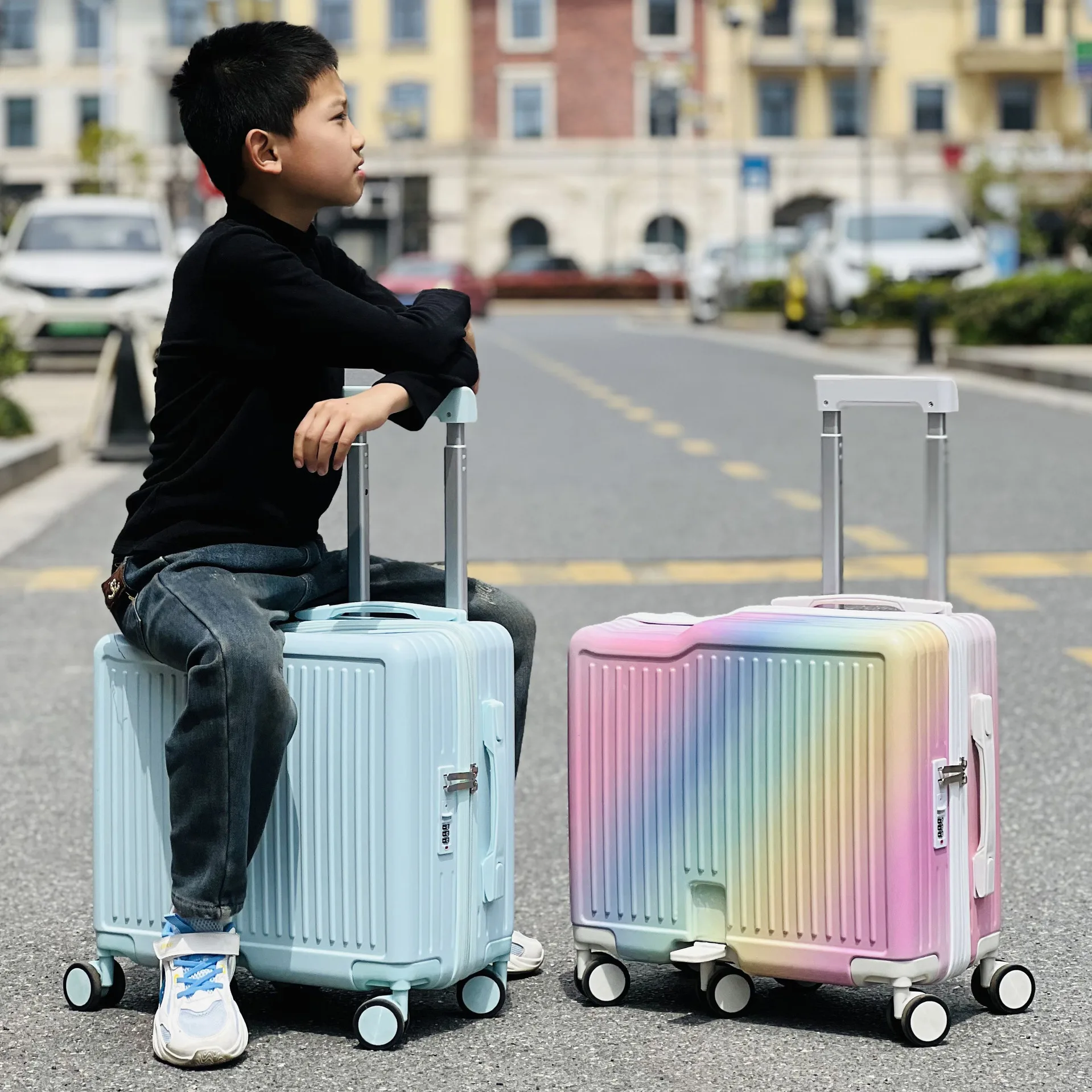 

Children's Small Lightweight 20 Inch Carry-On Lage Suitcase with Pull Rod for Boys And Girls Travel Password