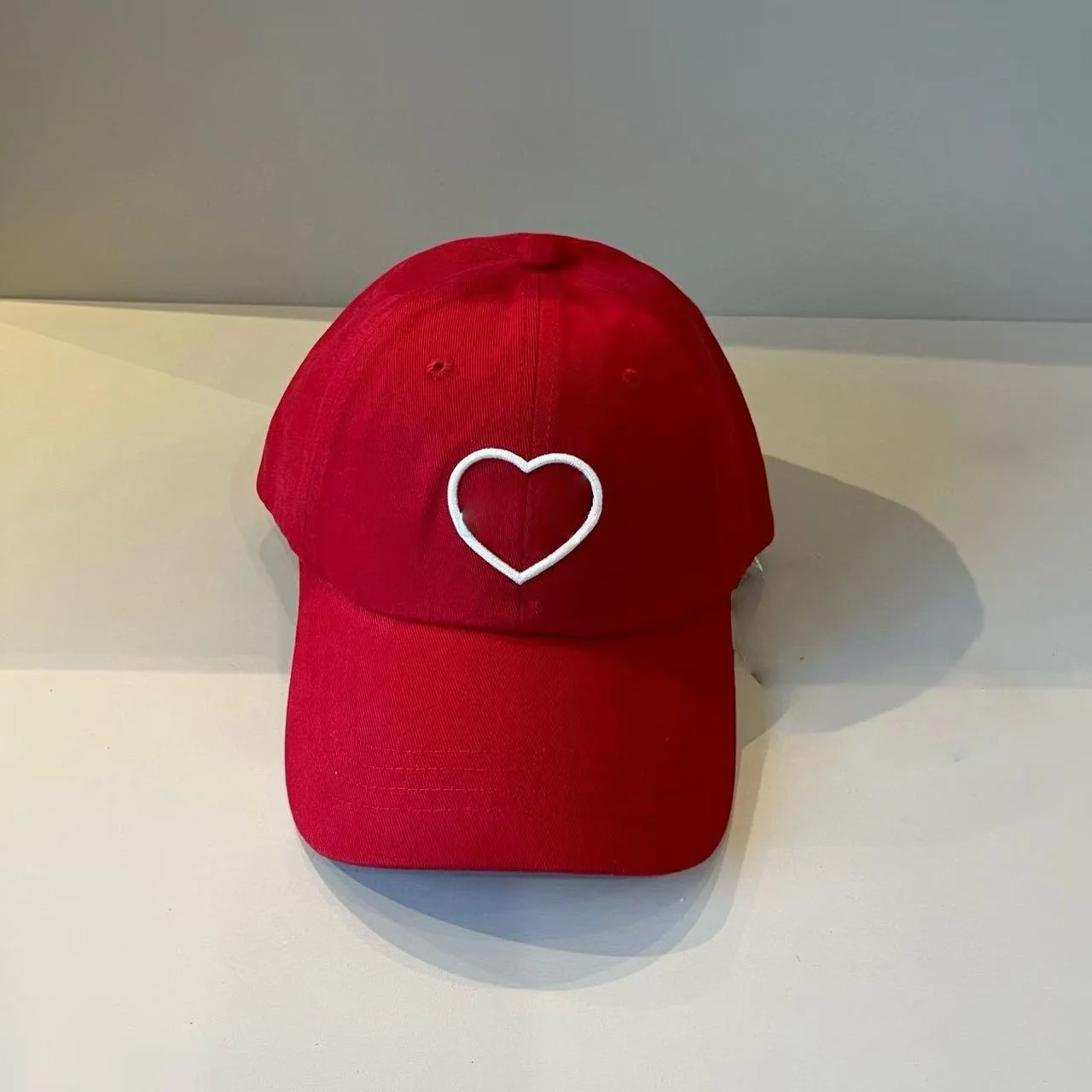 

Quality Unisex Embroidered Baseball Cap Comfortable Outdoor Headwear Couples Heartwarming Festival Gift Popular Similar Caps