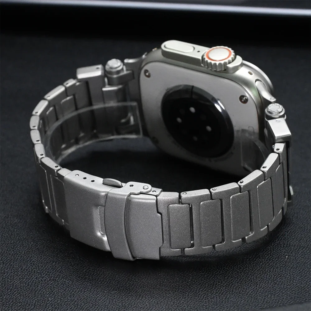 Titanium Metal WatchBand for Apple Watch Ultra 2 49mm 45mm 44mm 42mm Luxury Mens Strap for iWatch Series 9 8 7 6 5 4 Se Bracelet