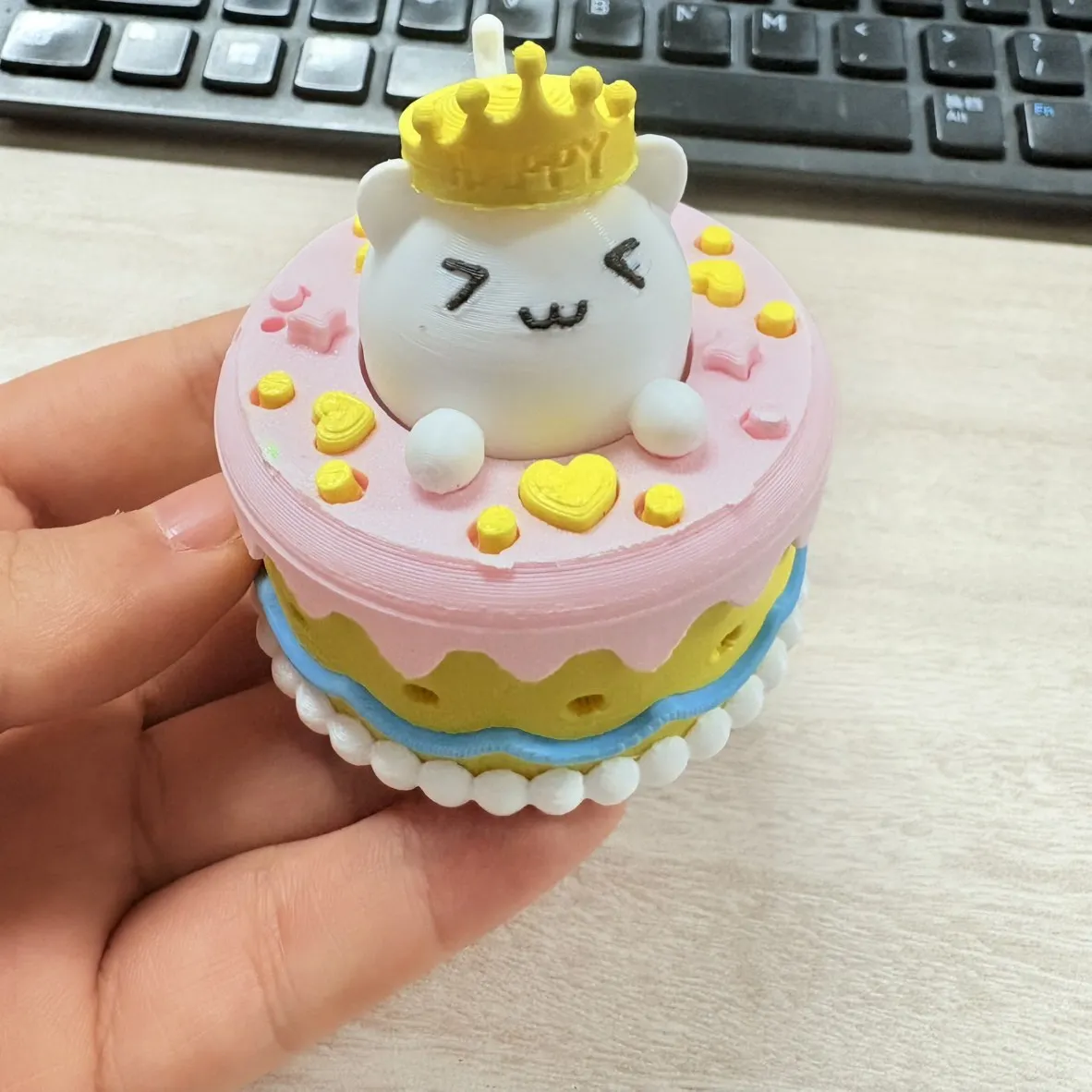 3D Printed Birthday Cake Fidget Clicker Keychain, Funny Hamburger Desk Toy, Rabit Clicker Birthday Gift, Food Figurine