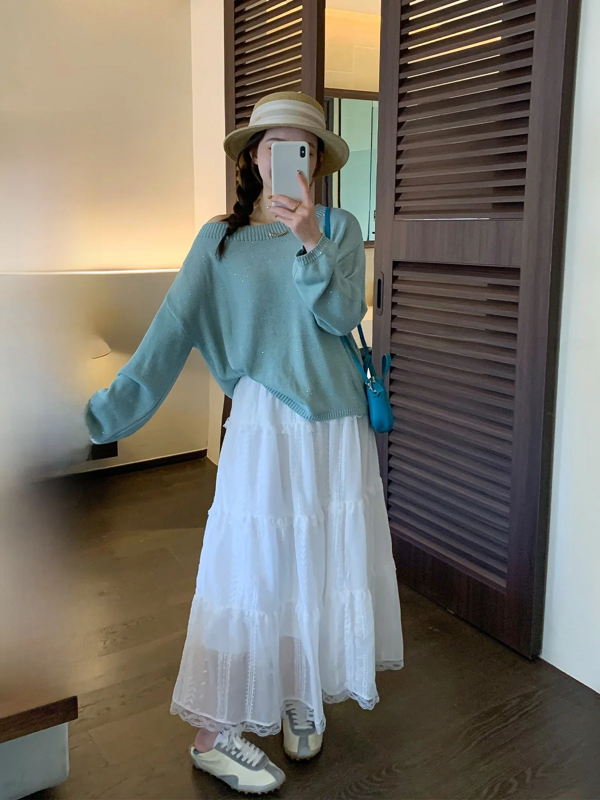 

Вязаный свитер с блестящими нитями, свободный крой, длинный рукав, женский, весенний, новый стиль, с принтом Love Devil Fish, повседневный, удобный топ