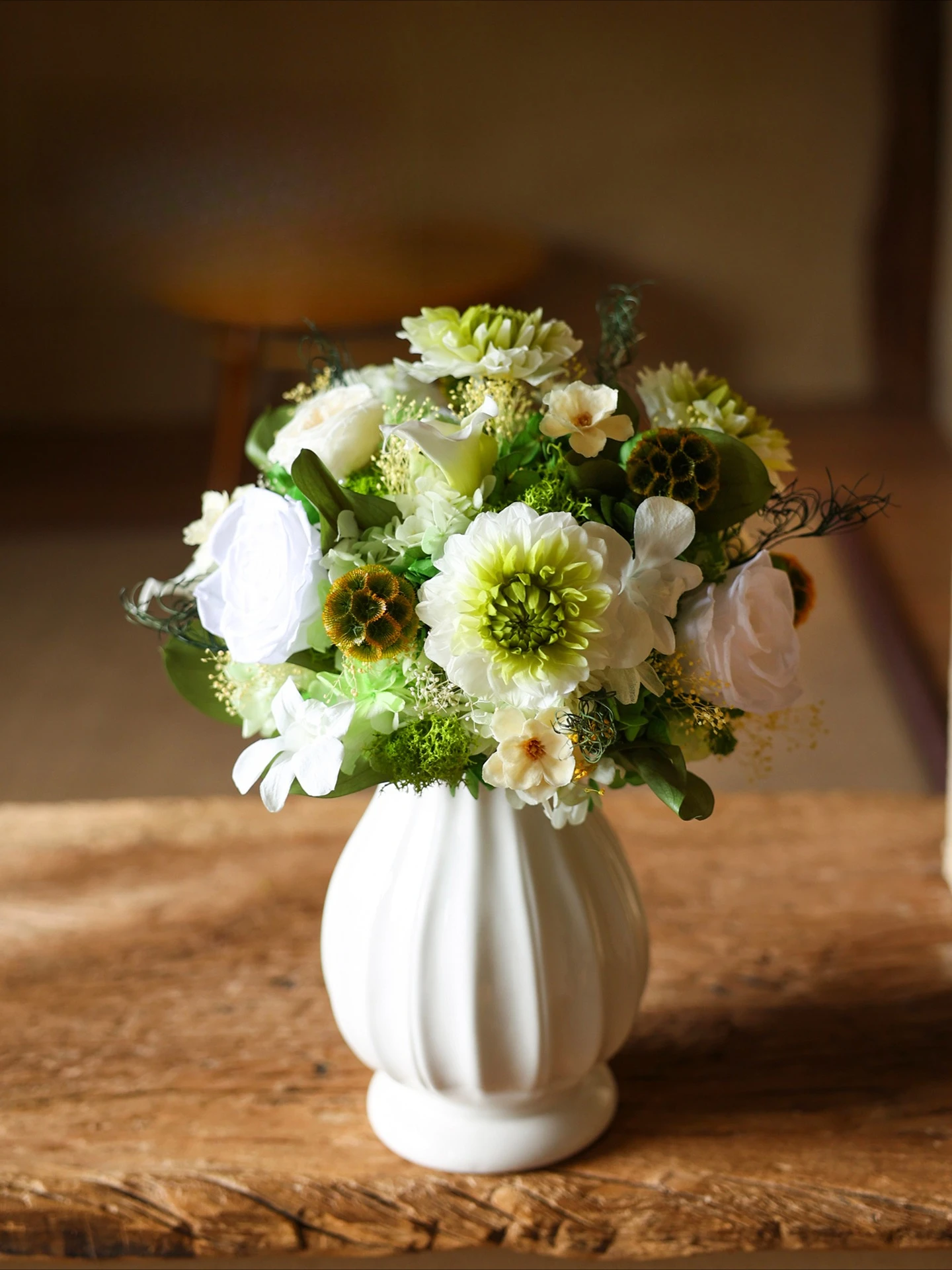 Imported Dahlia Calla Lilies Immortal Flowers Austin Roses Holding Bouquet Real Flowers Flowers Home Decoration