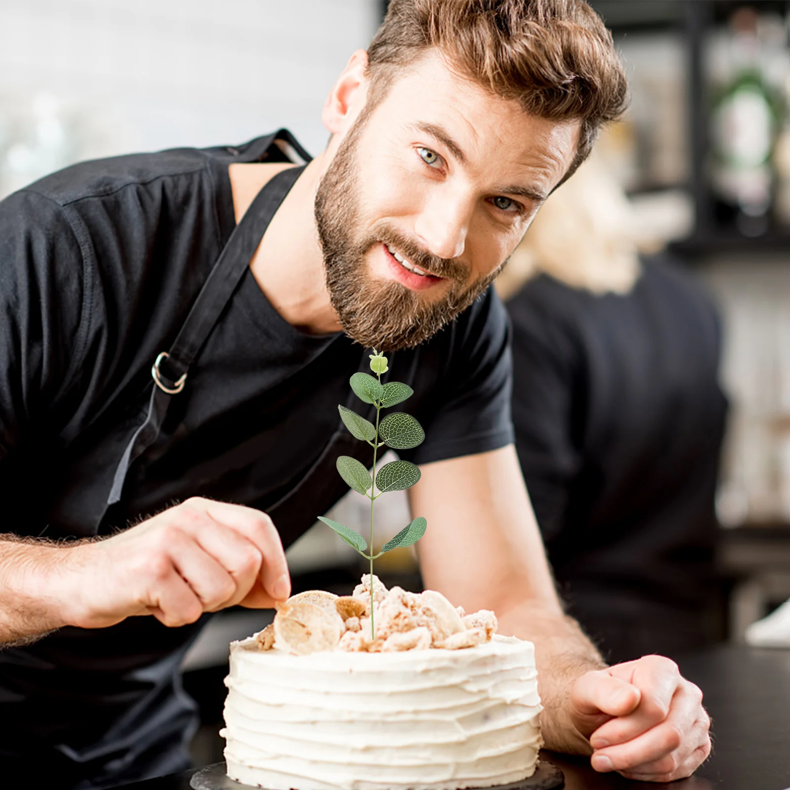 

20 pcs Eucalyptus Leaf Cake Decorations Inserts Natural Greenery For Birthday Holiday Garden Party Baby Shower Baking Adorns