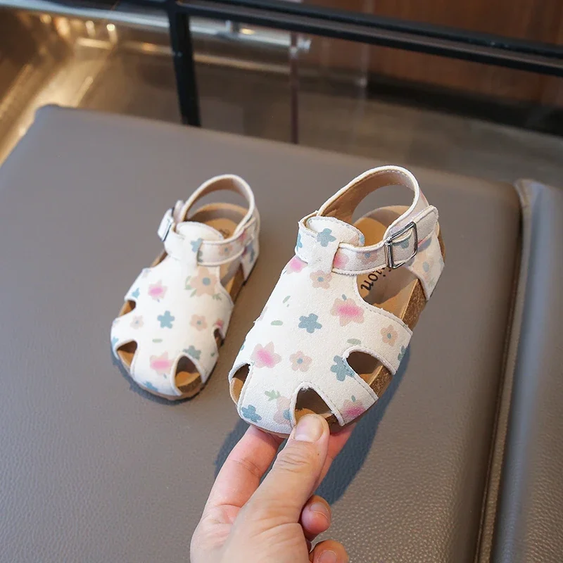

Toddler New Girls Summer Sandals Anti-kick Children Hollow-out Walking Shoes Fashion Causal Kids Princess Beach Sandals Trend