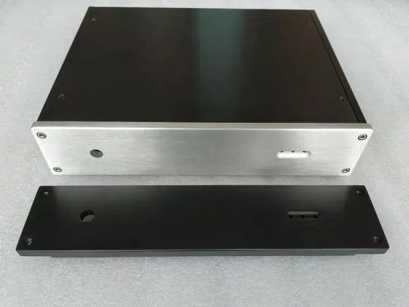 

Модель BRZHIFI BZ2806 из алюминия для DAC