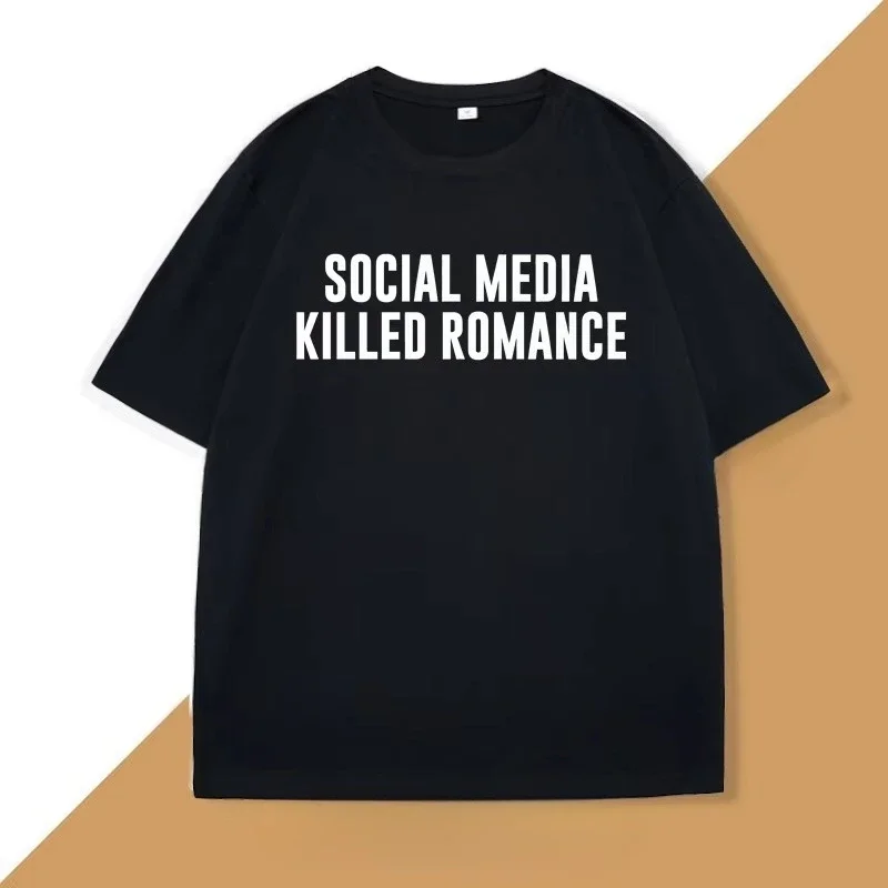 Camiseta de Media: Social media kills romance with women a male model