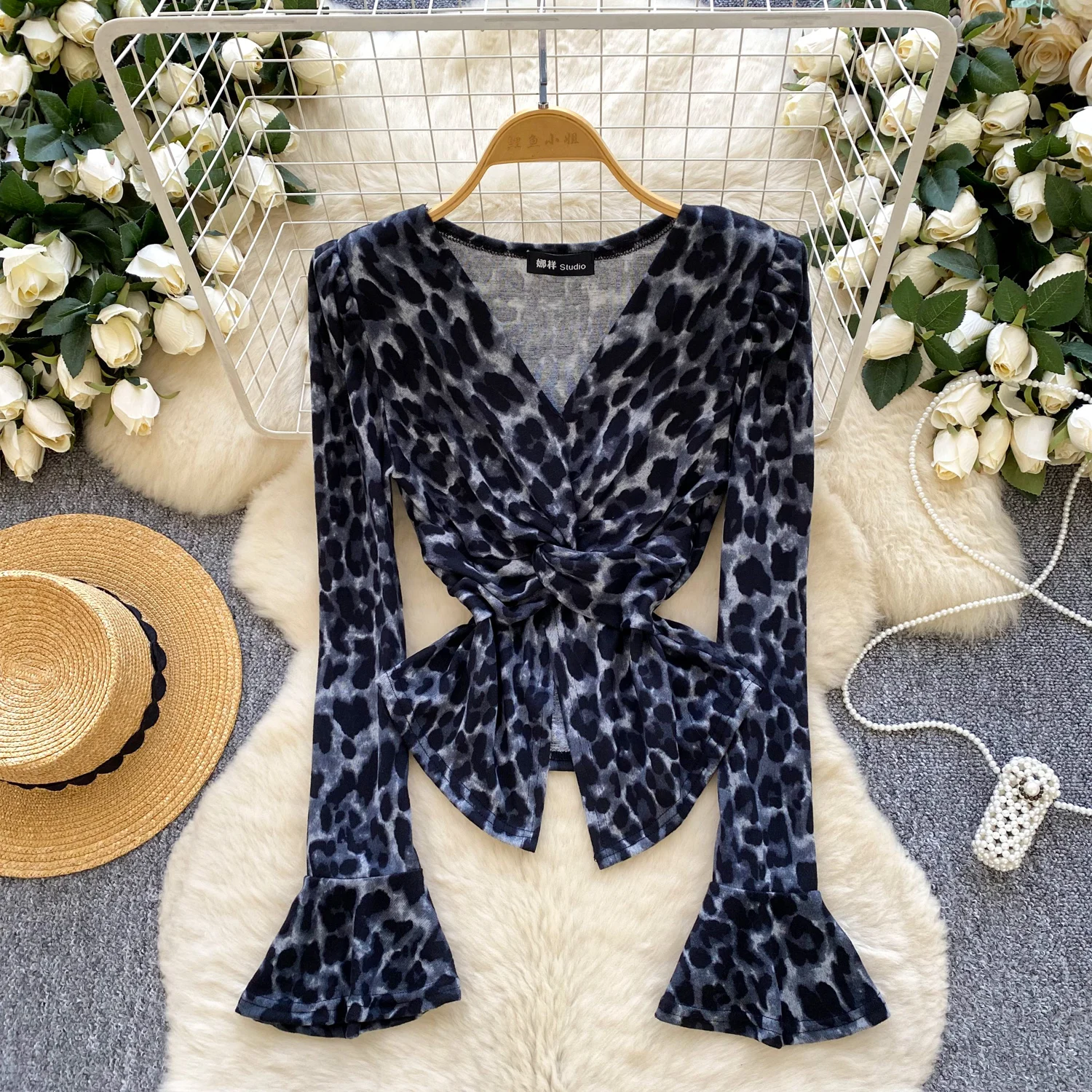 

Винтажная элегантная блузка с v-образным вырезом и длинными рукавами, модная рубашка, повседневная женская рубашка Fairy