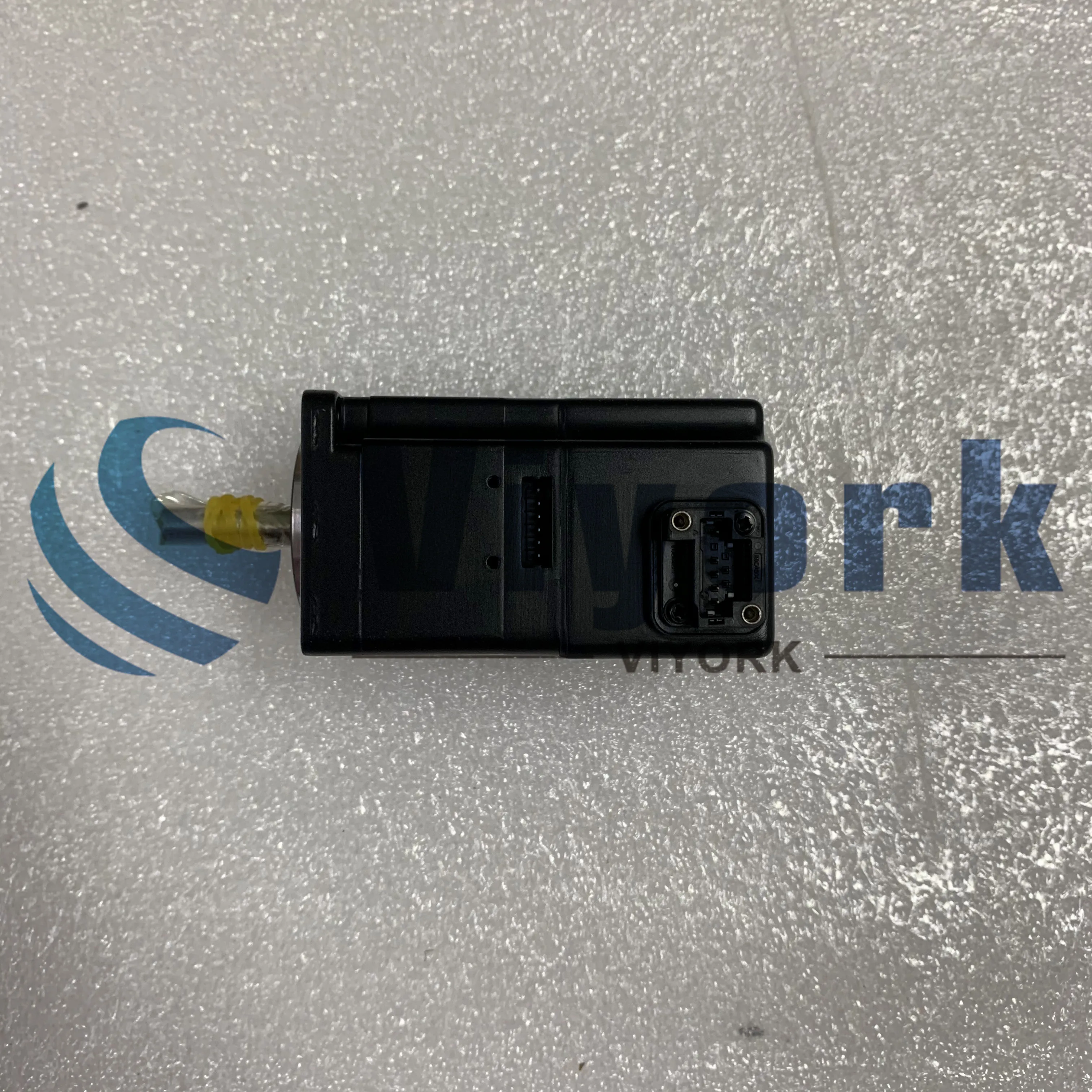 SGMAS-A5ACAB1 SERVOMOTOR DE CA 50W 200V 3000RPM NUEVO