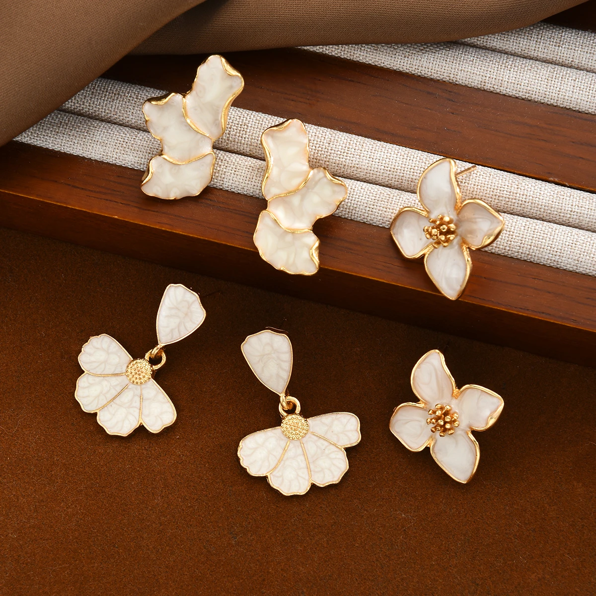 مجموعة أقراط كلاسيكية بتصميم زهور للنساء أقراط رومانسية باللون البيج الفرنسي العصري الكوري الأنيق للارتداء اليومي هدية مجوهرات #3