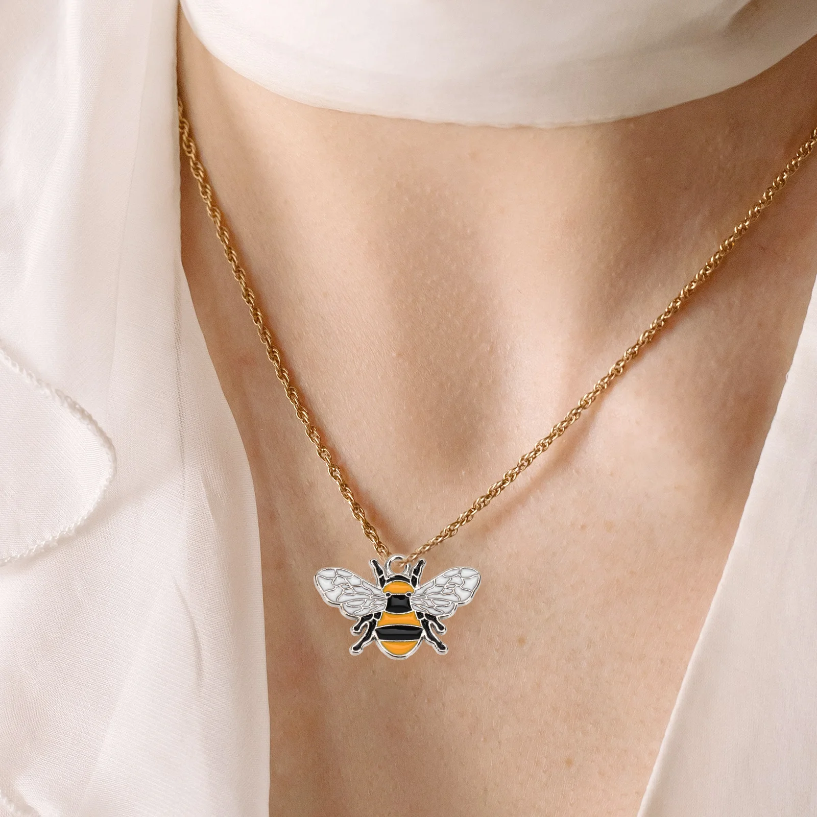 

20pcs Pendant Accessories DIY Crafts Crafts Diy Material Supplies Yellow Bee Charm Jewelry Components H made Decor