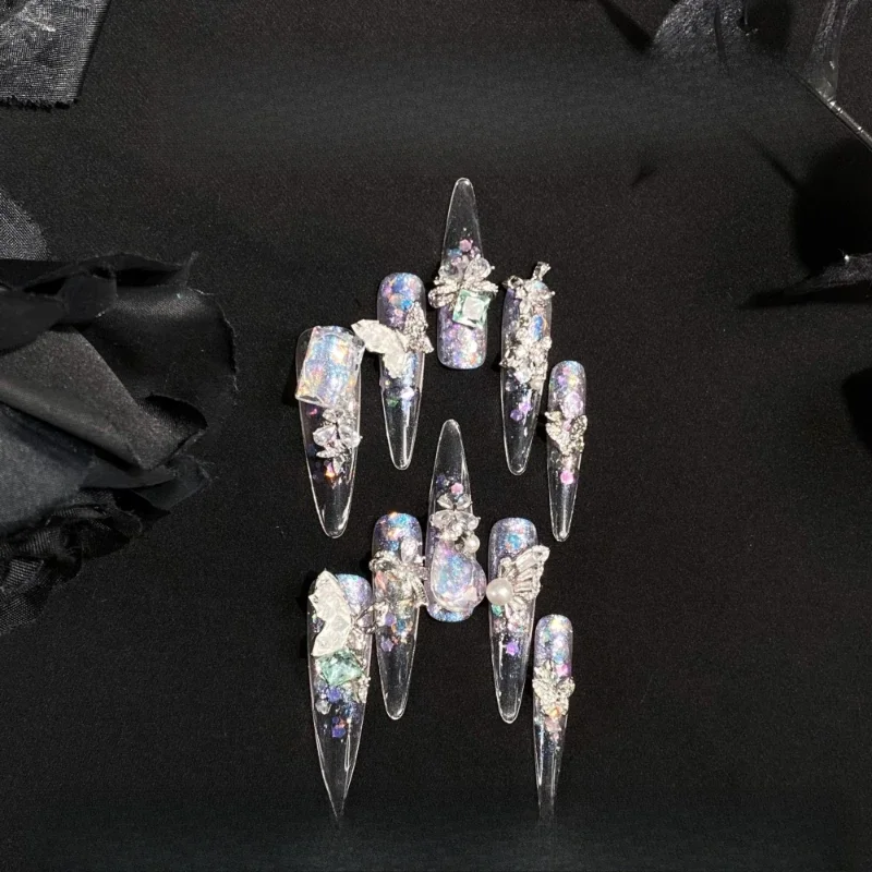 

Hand-worn armor polarized purple blue zircon butterfly ice through winter white