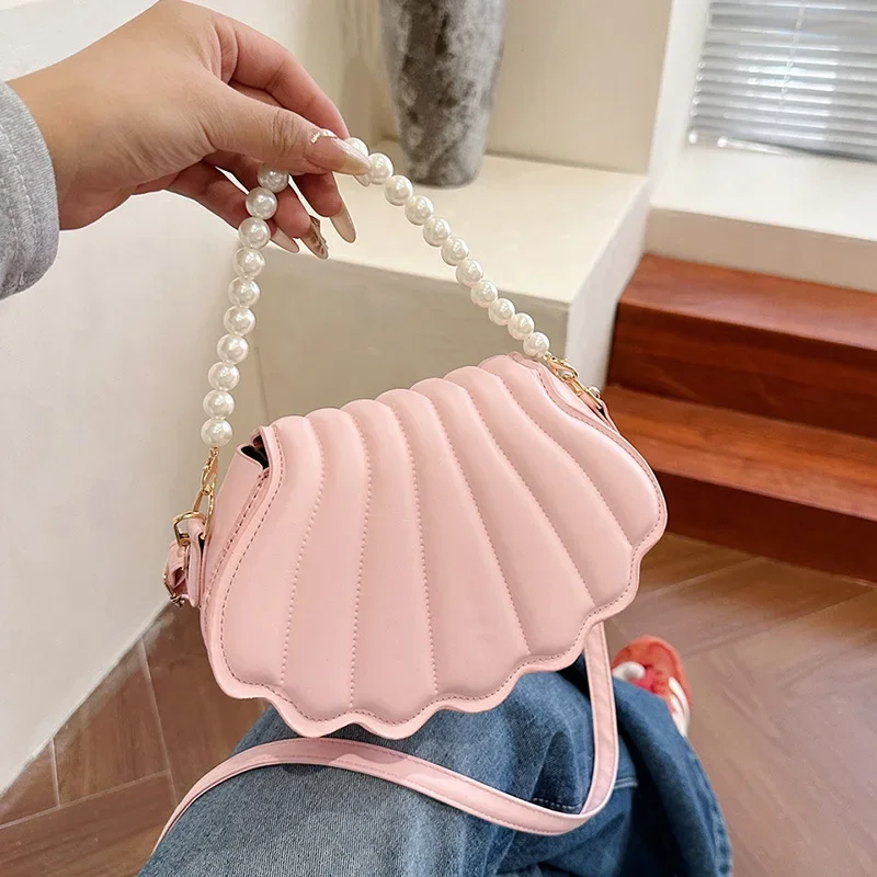 

Shell Bag for Women, New Versatile and Fashionable Pearl Chain Shoulder Bag, Mini Crossbody Bags for Women