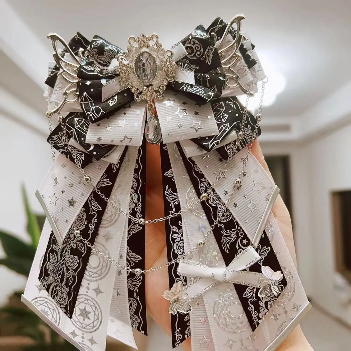 Handmade Lolita Bow Tie Brooch Anime Concert Support Stick High-end Luxury Rhinestone Shirt Dress Collar Flower Accessories Gift