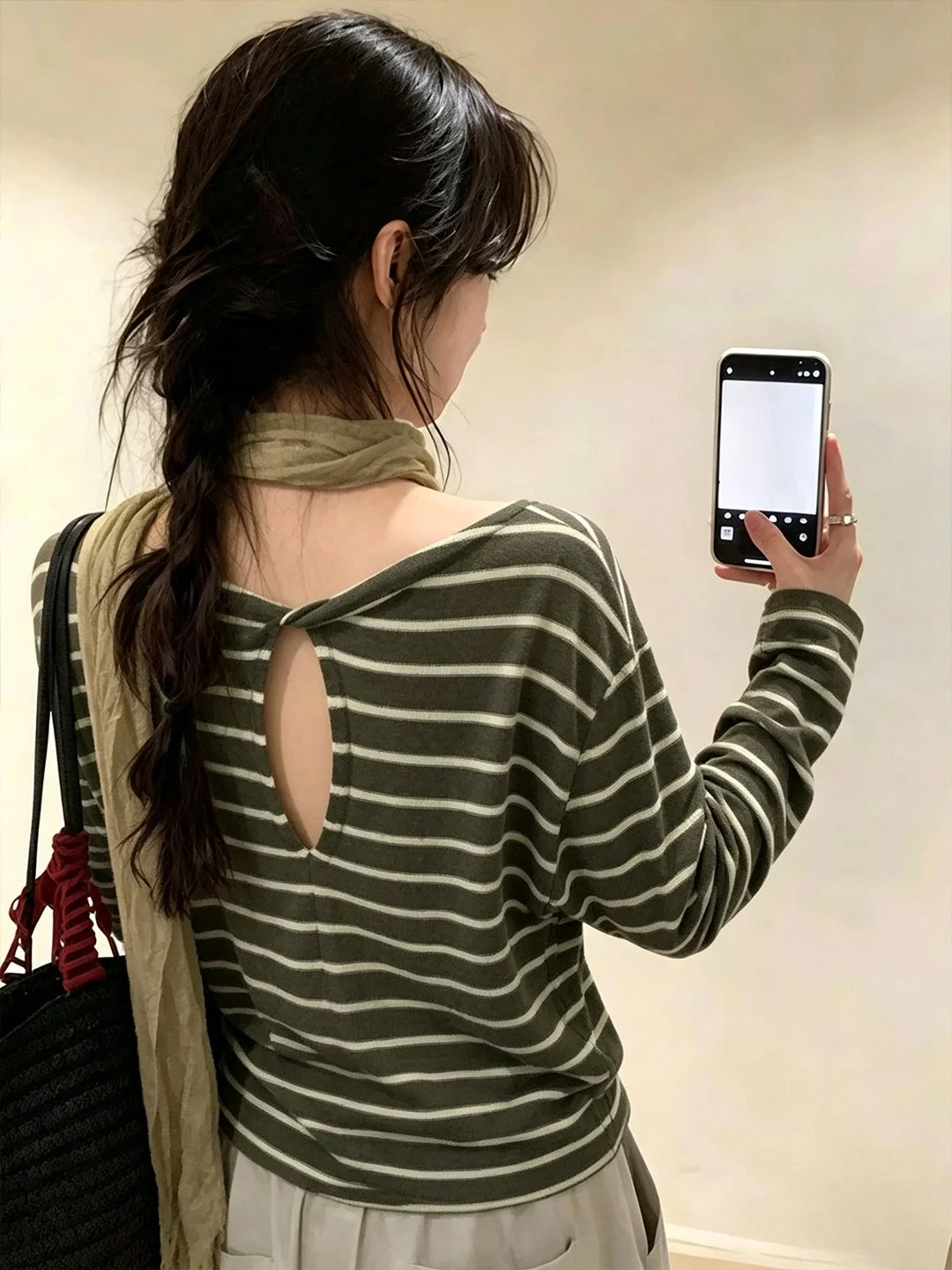 Design Sensation Hollow out Back Long Sleeve Knitted Base Shirt Women's Autumn Fashionable Striped Loose Slimming Super Good ...
