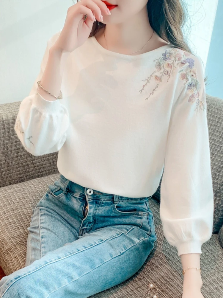 New Chinese style embroidered ice silk t-shirt women in spring and summer 2026 fashion and elegant seven quarter sleeve top