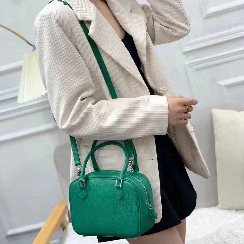 New Women\'s Handbag and Purses Luxury Designer Top Quality Soft Cowhide One Shoulder Crossbody Bag Fashion Small Tote Bag Female