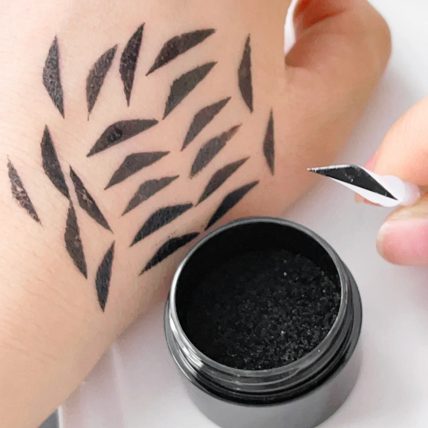 Double Ended Eye Eyeliner แสตมป์ชุดอายแชโดว์เครื่องสําอางง่ายคลาสสิก Eye Liner Stamping Stencil อุปกรณ์เสริม Make Up Tools