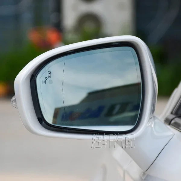 

Blind spot reversing lenses, lane change assist and rearview mirror glass suitable for the new Ford Mondeo 13-20 models