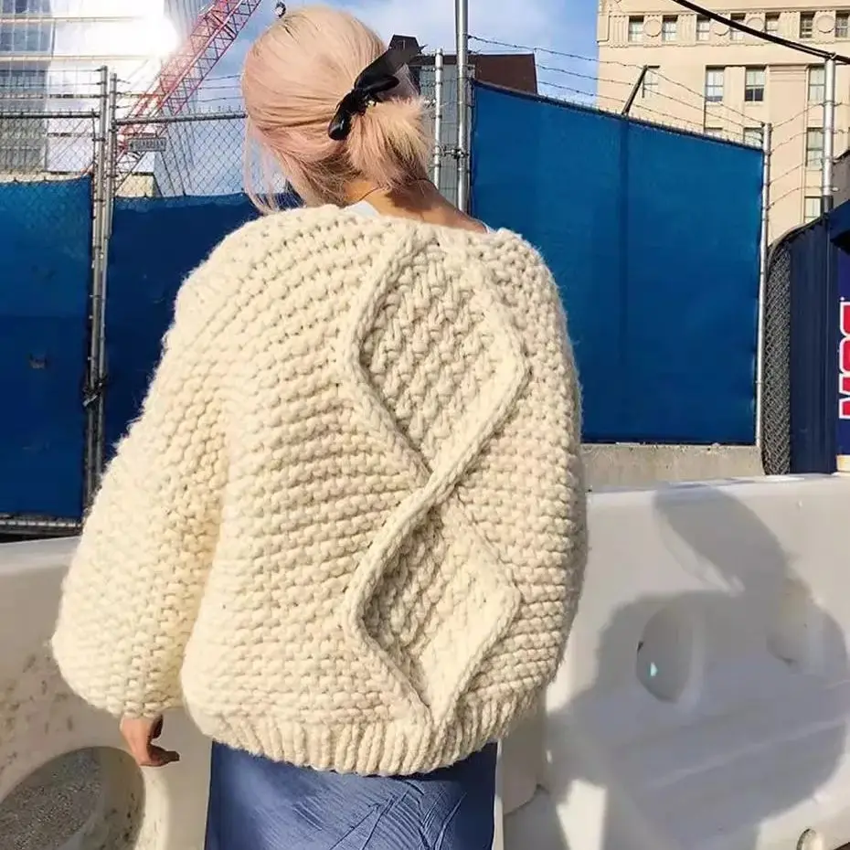 New autumn 2024 pure wool sweater cardigan with diamond pattern coat for women thick and loose fitting handmade knitted jacket,