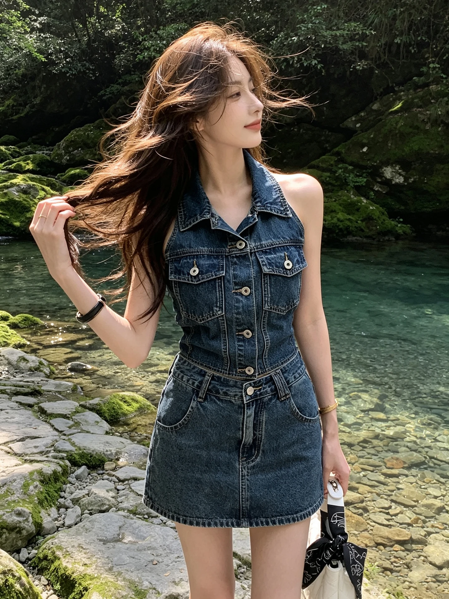 

Retro Hong Kong Style Blue Halter Denim Skirt Set Women's Summer Fashionable Vest Top High Waist Skirt Two-Piece Set