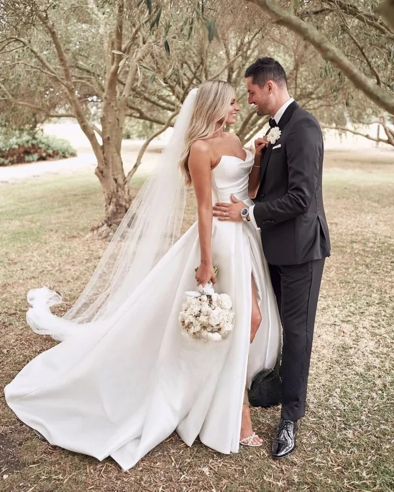 Satin Wedding Dresses Strapless A-Line Bridal Gown Princess Customzied Made High Split Wedding Gown Vestido De Noiva 2026