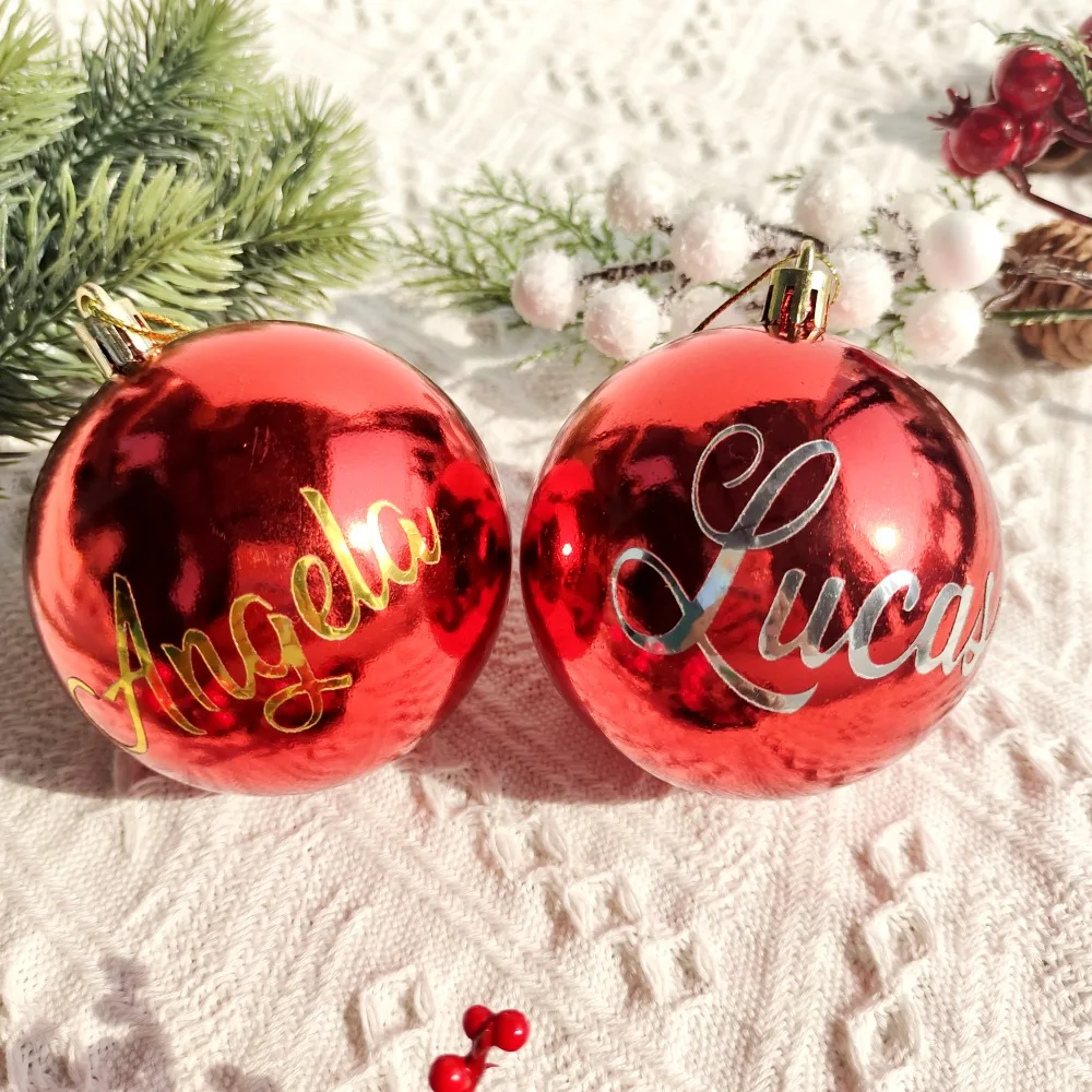 Personalized Christmas ball, Name Ornament，Name Bauble Ornament,Customized Christmas gifts,Family name Christmas ornament