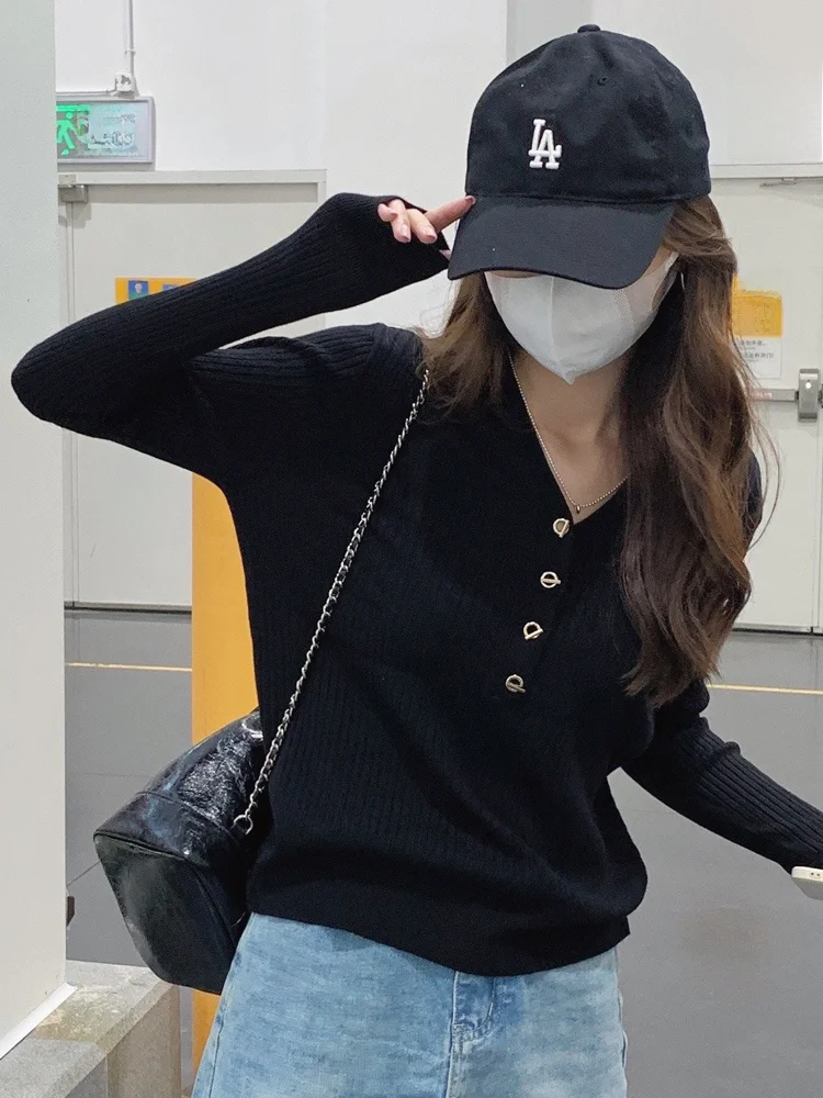 

Slim Fit Long Sleeve V-Neck T-Shirt Women's Spring New Style Base Layer Sweater Knitted Top Pure Color Commute Style Korean V...