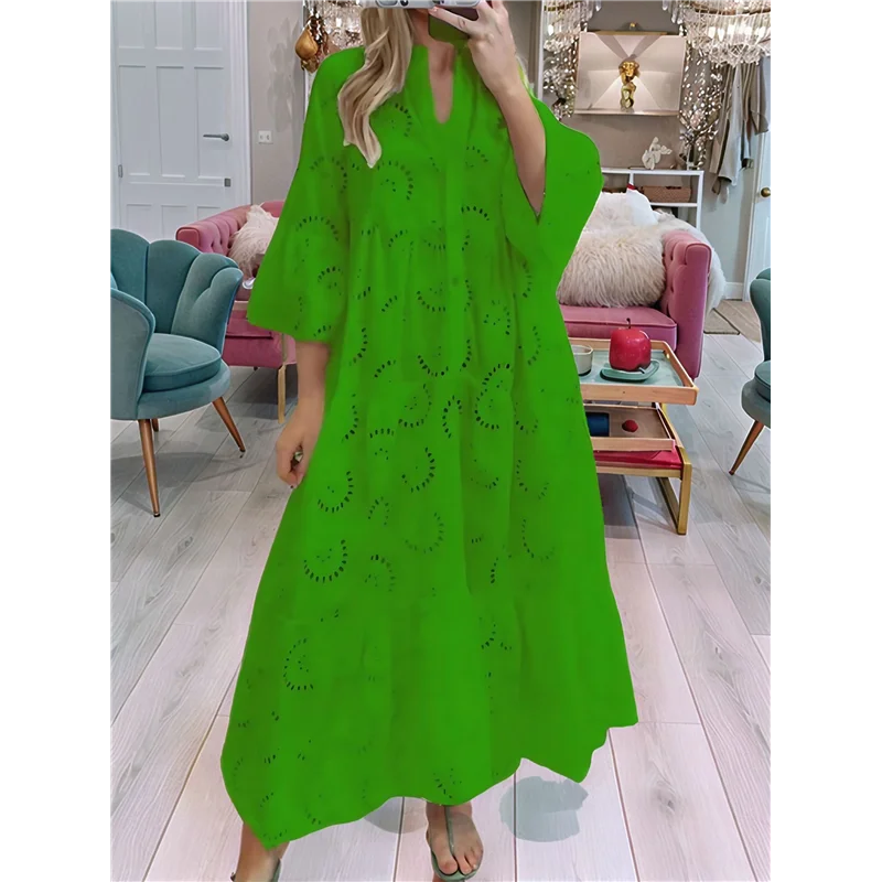 Nuevo vestido largo con bordado de ojales de encaje 2025 para mujer, vestido bohemio fluido con cuello en V y manga trompeta