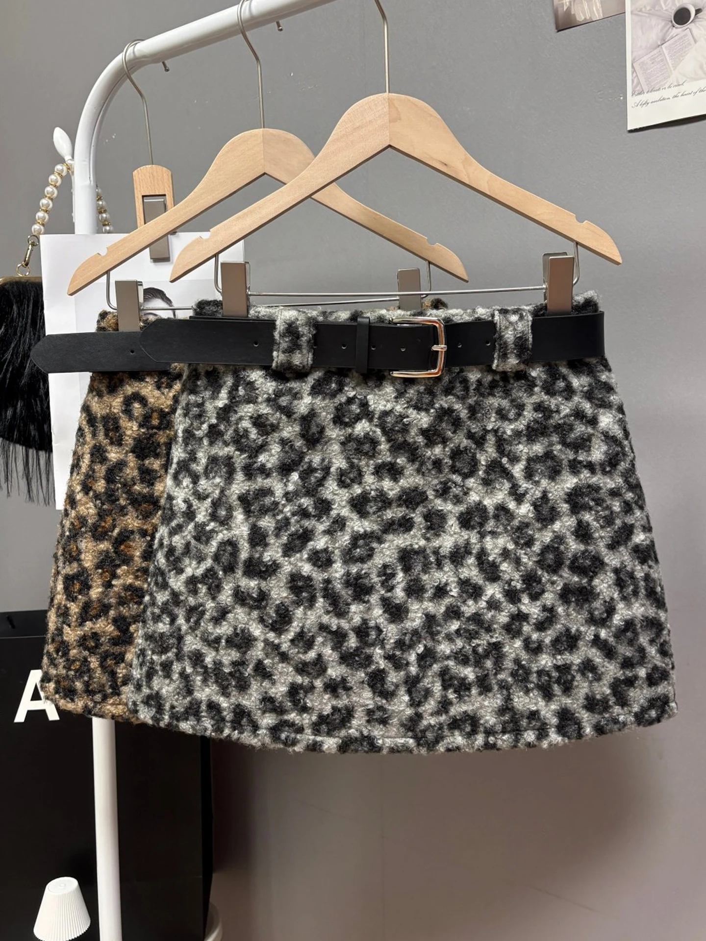 

Faionable Leopard Print Lamb Fur Skirt Women's Outerwear Autumn Winter High Waist A-Line Skirt Thiened Commute Sle