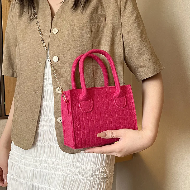 Borsa quadrata piccola in feltro da donna nuova alla moda borsa Casual semplice e Versatile borsa a tracolla tutina con struttura in pietra popolare