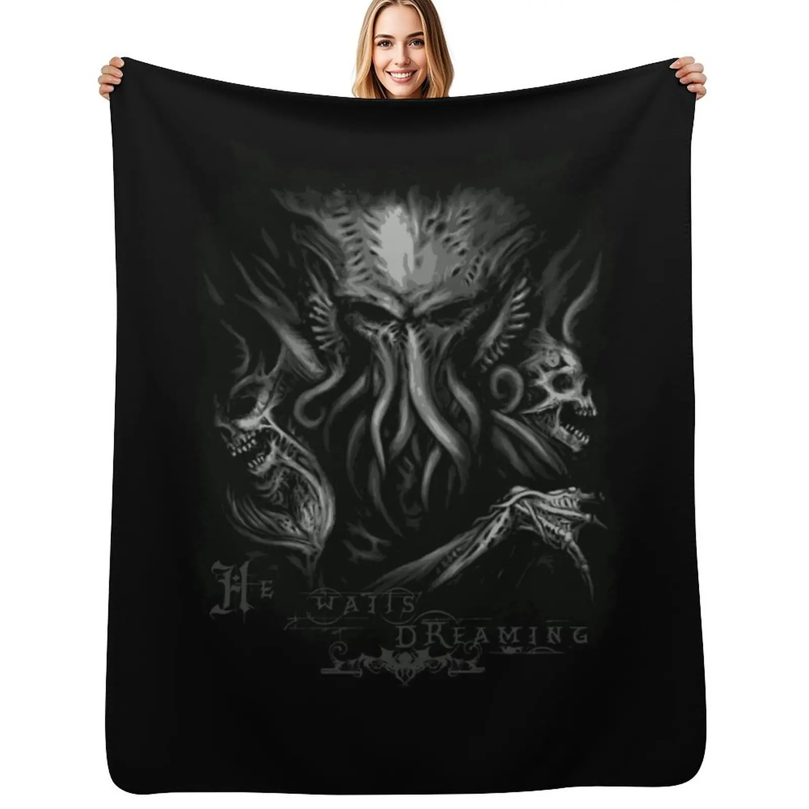 Cthulhu 'He waits dreaming' (H.P. Lovecraft) Throw Blanket Cozy Warm Blanket for Bed Room Decor