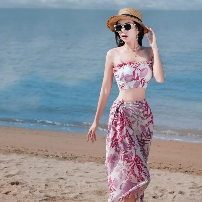 Floral Print Bikinis Set Women Three Piece Set Side-slit V-neck Halterneck Design Chest Pad Beach Style Sexy Sweet Attractive