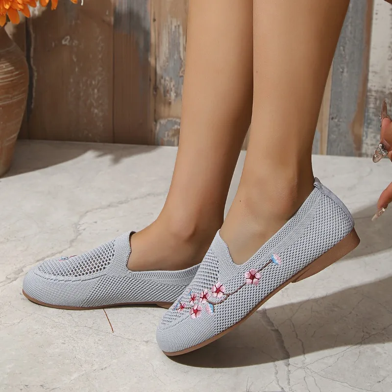 Sapato raso com malha bordada para mulheres, slip-on casual, mocassins rasos, calçado respirável, verão elegante