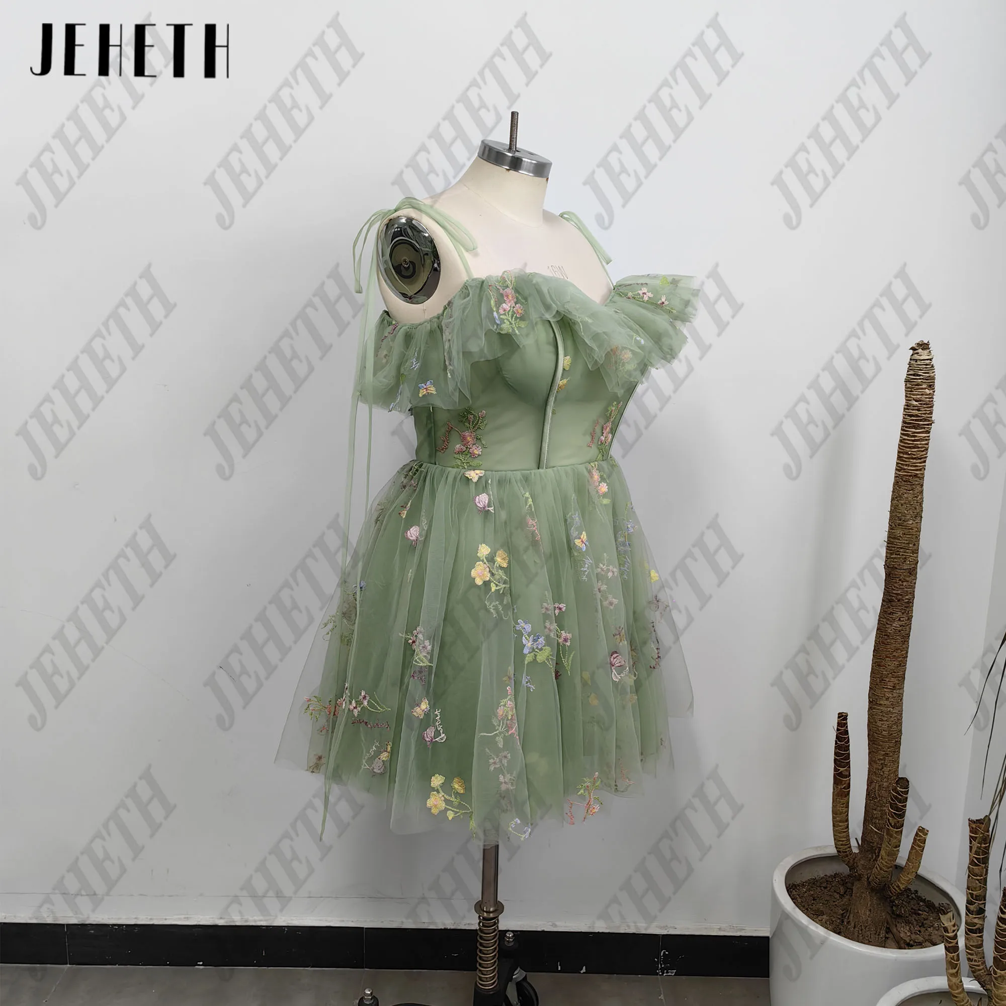 JEHETH Curto Prom Vestidos Verde Homecoming Festa Vintage Plissado Bordado Mini Vestido De Noite Fora Do Ombro Vestidos De Graduación Vestidos de Baile Curtos Verde Homecoming Vintage  Mini vestido de noite com bordado