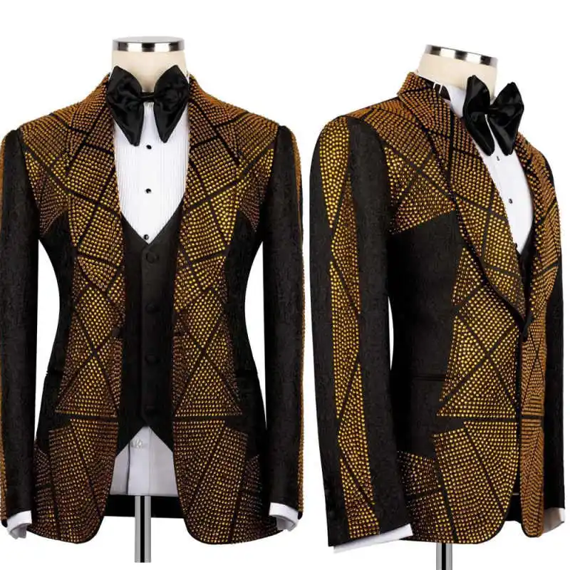 

Luxurious Rhinestones Wedding Groom Tuxedos 1 Pieces Jacket Shawl Lapel Crystal Formal Occasion Customized Trajes Para Hombre