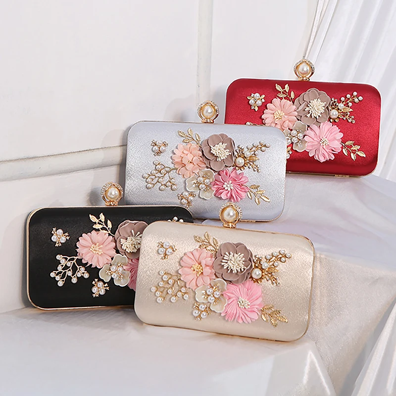 

Elegant Women's Clutch Bag Three-dimensional Flowers Chain Luxury Evening Bag Pearl Diamonds Banquet Dinner Wedding Dress Bags