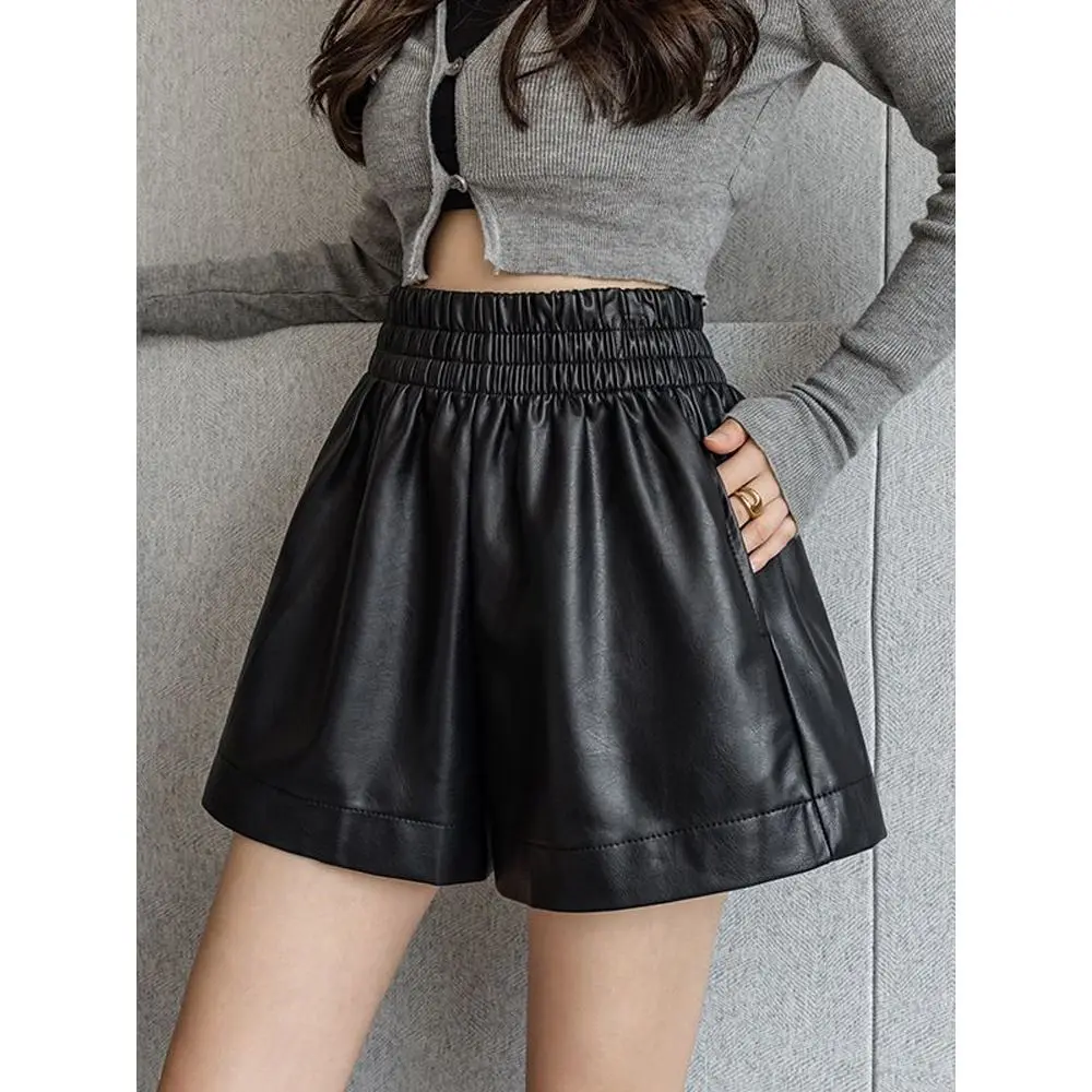 2024 Women's PU Leather Shorts for Autumn and Winter New Korean Elastic High Waisted Leather Pants for Casual Bottom Boots M84