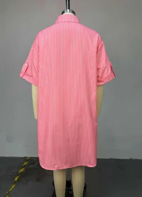 بلوزة حريمي 2025 لربيع وصيف موضة جديدة مخططة مطبوعة بياقة مقلوبة واحدة الصدر وأكمام قصيرة قميص متوسط الطول #5