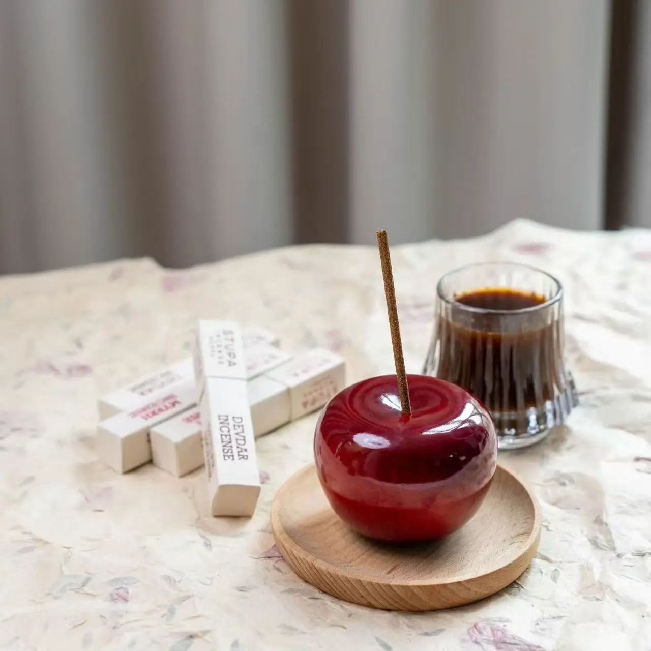 

Incense Burner, Incense Holder for Sticks Creative Wooden Apple Incense Stick Holder Red Apple Wood Ornament Ins Decoration