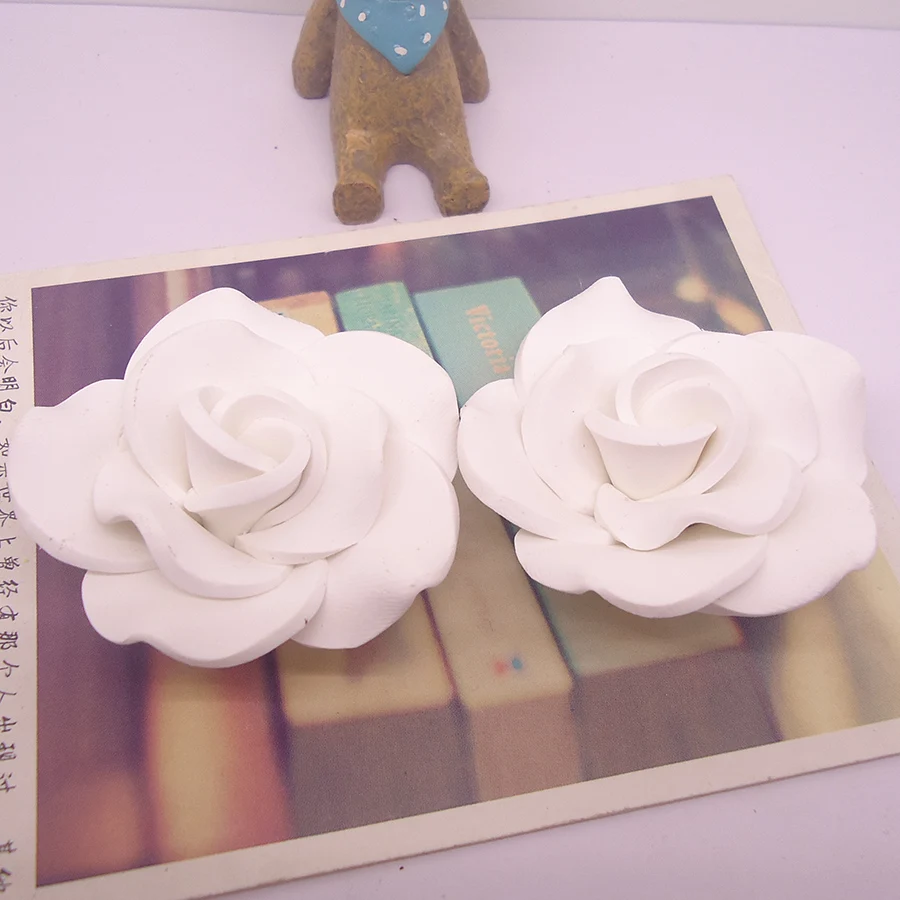 5 teile/lose 50mm 3D Große Große Handgemachte Polymer Clay Weiße Rose Blume Zubehör Diy Hochzeit Braut Schmuck Kleid Dekoration – Detail 15