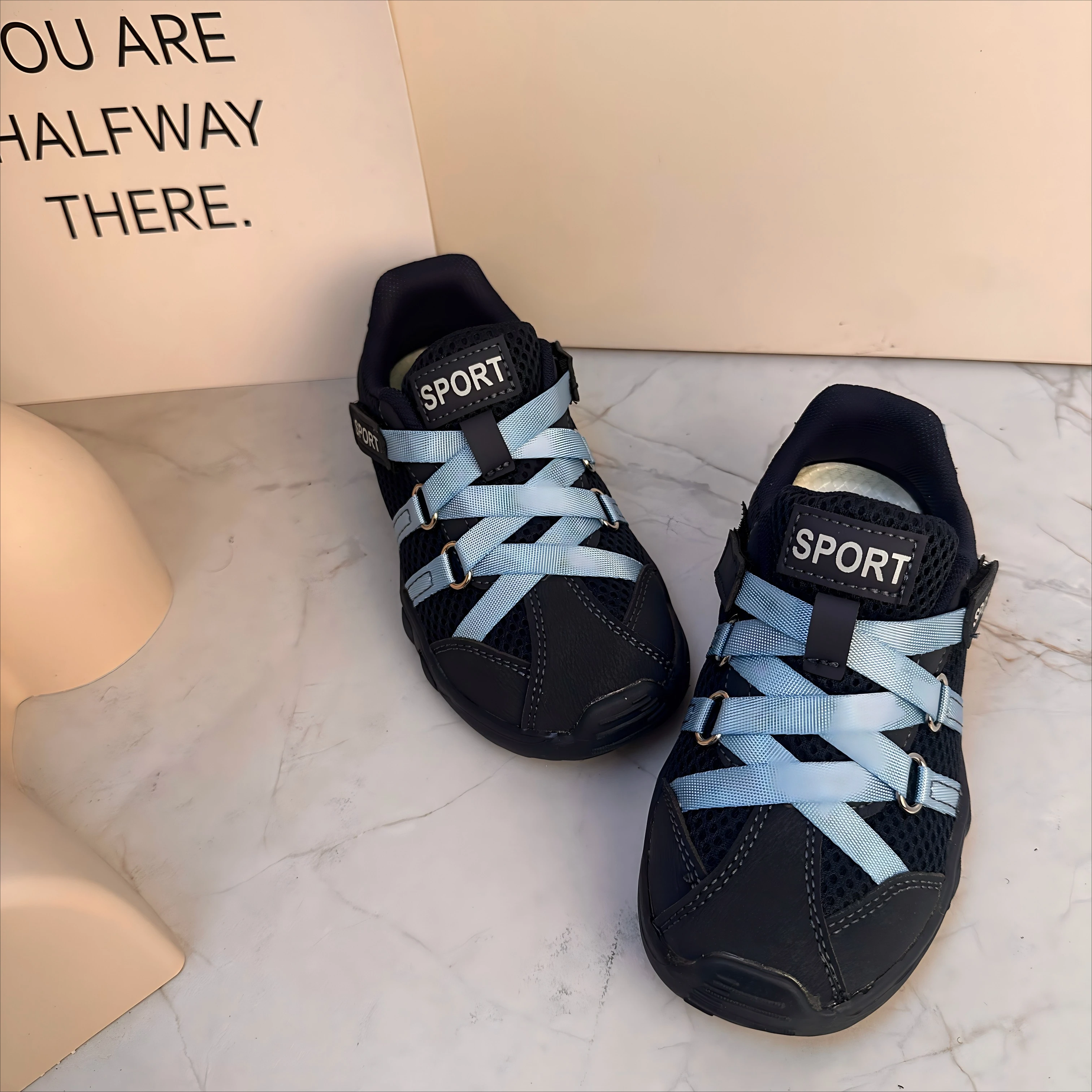 

Girls Mesh Sneakers with Cross Strap 2026 New Summer Kids Casual Walking Shoes Soft Sole Comfort Chic Versatile School Trainers