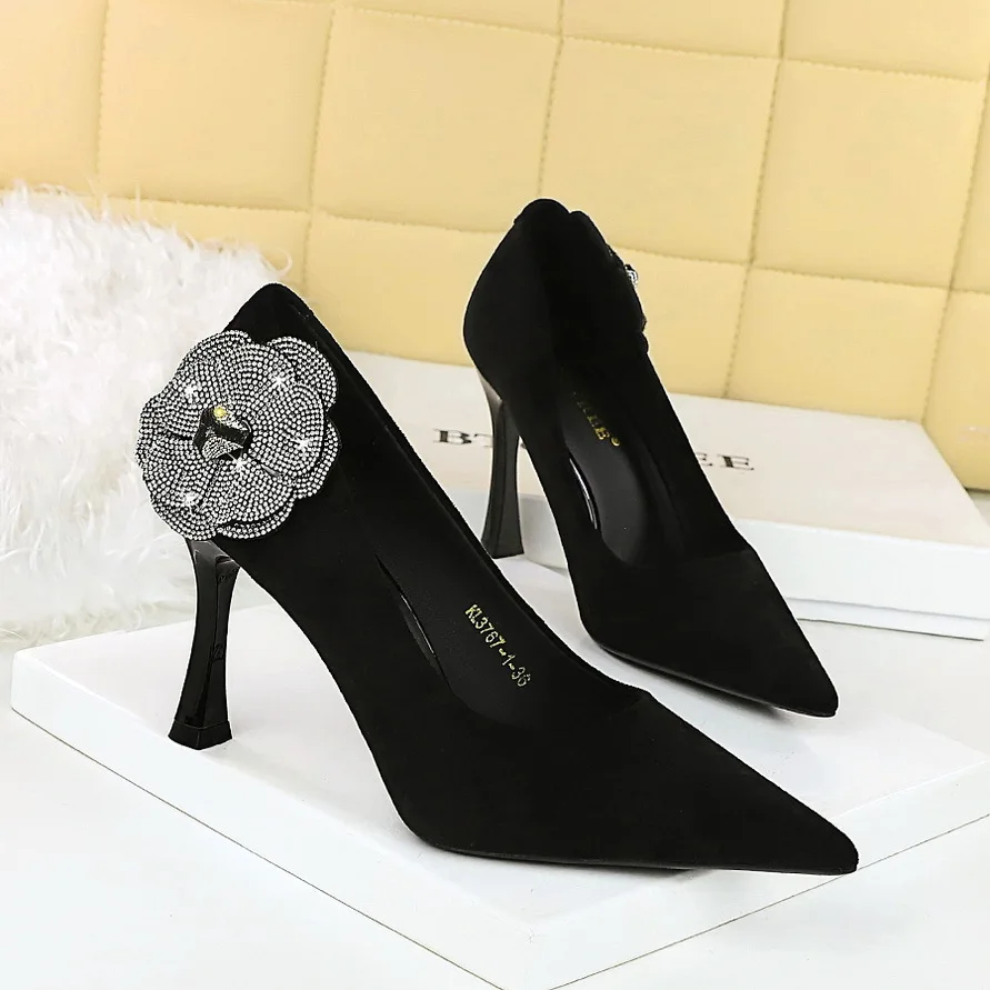 Рисунок 3 - [LANG YUN] Женские дизайнерские