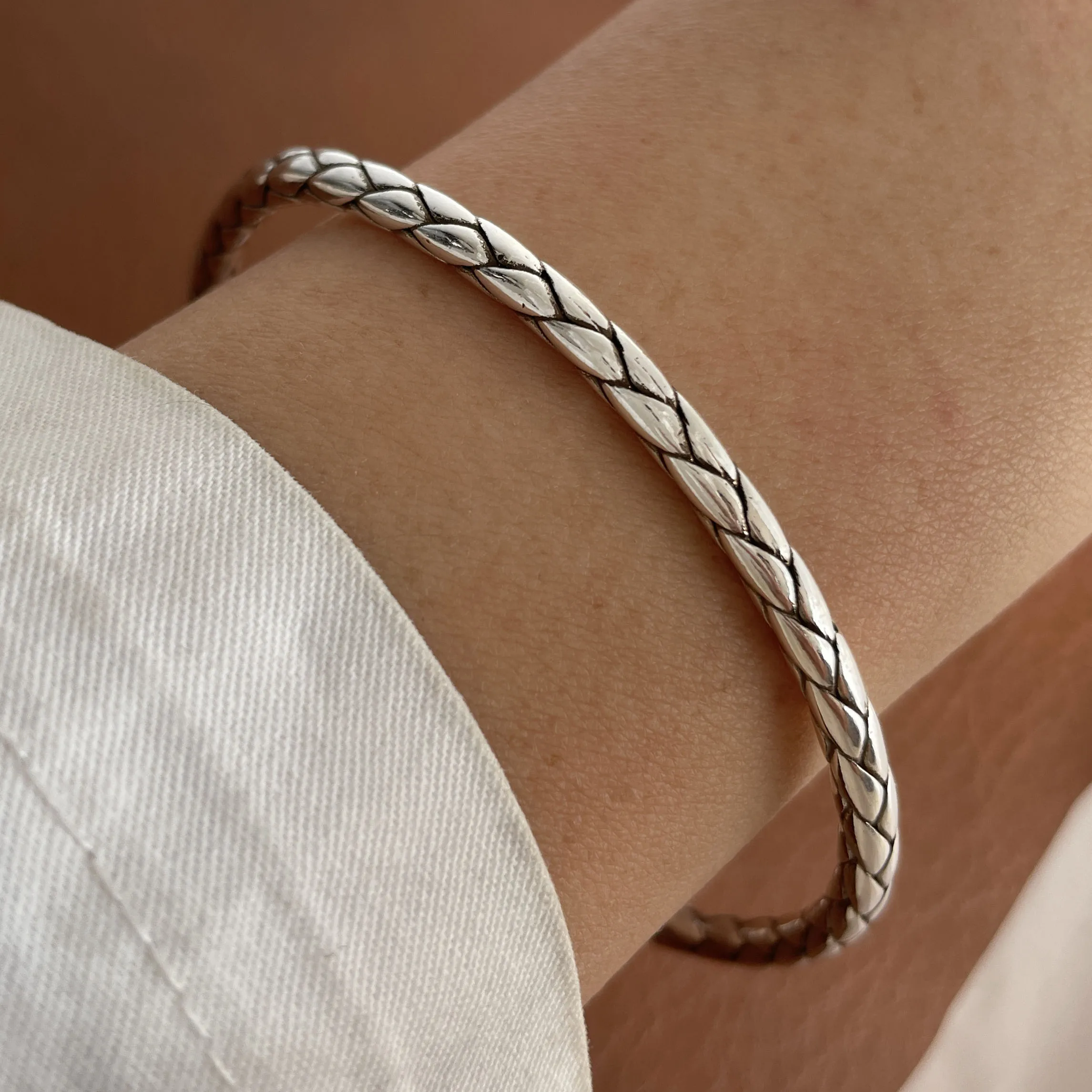 100 % massives 925er-Sterlingsilber-Metallarmband für Damen, Vintage, handgefertigt, schlichtes Retro-Armband mit schwarzem Stein, Geburtstagsgeschenk, Party