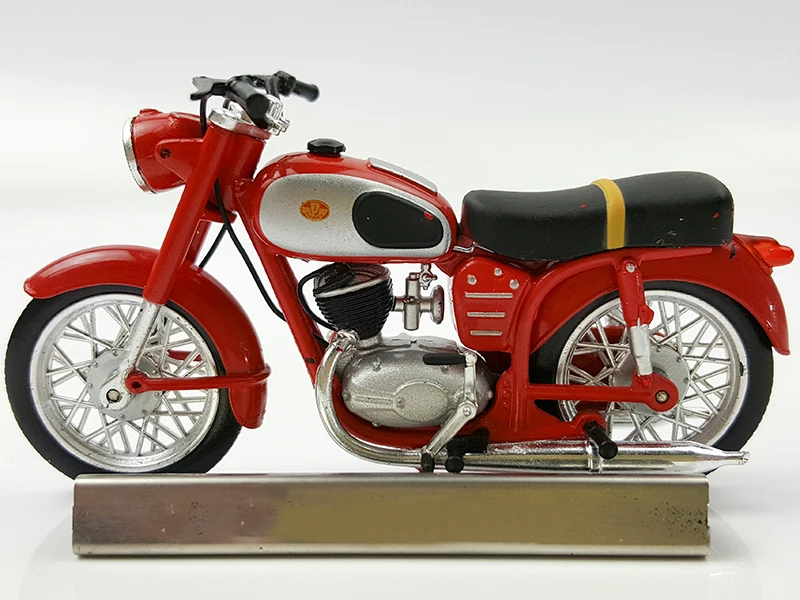 Rare 1:24 red pm250 Vintage Motorcycle Model  Semi alloy finished product model