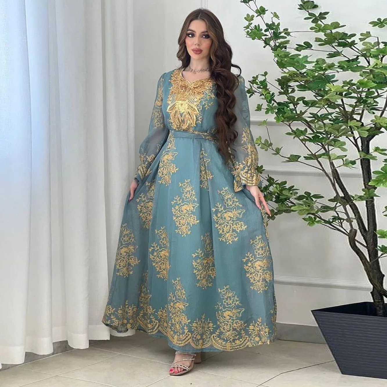 Eid al-adha Arab Dubai abito Applique ricamato abito da sera per feste musulmane pizzo maniche lunghe eleganti abiti arabi del medio oriente