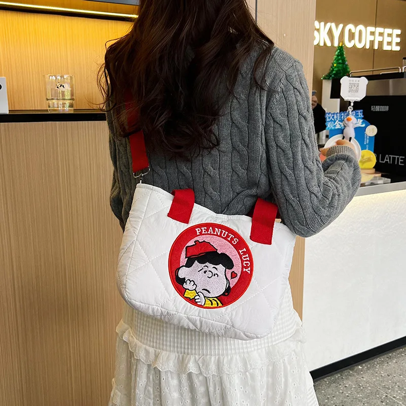 Snoopy Cartoon Cute Women\'s Shoulder Bag Girl Snoopy Anime Embroidery Large Capacity Storage Handbag Down Crossbody Bag Tote Bag